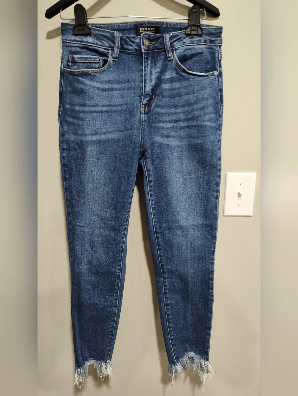 Judy Blue Jeans Women's 7/28 Skinny Fit Medium Wash Blue Jeans JB8842 - Picture 1 of 14